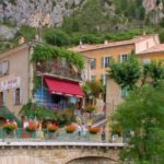 Мустье Сент-Мари (Moustiers Sainte-Marie) Мустье Сент-Мари (Moustiers Sainte-Marie)